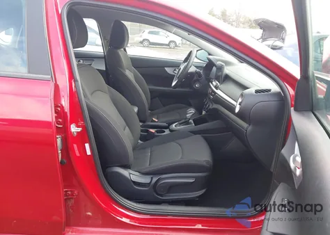 2024 Kia Forte Lxs из США, поврежденный, VIN 3KPF24AD8RE808324